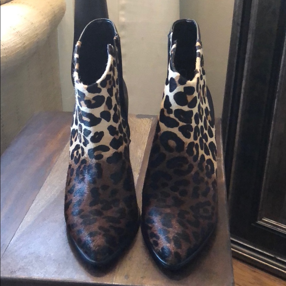 Vince Camuto leopard print/ black leather bootie